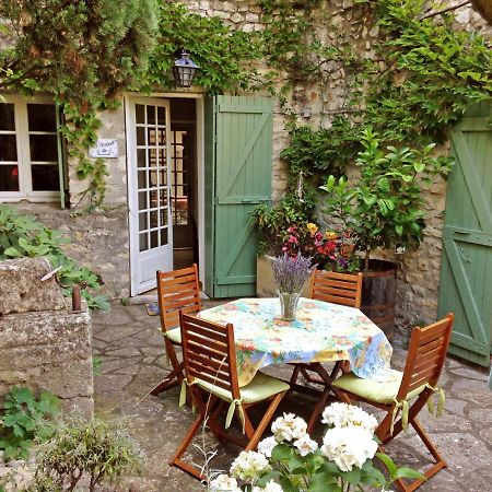 Au Coeur De La Cite Medievale Bed & Breakfast Vaison-la-Romaine Exterior photo